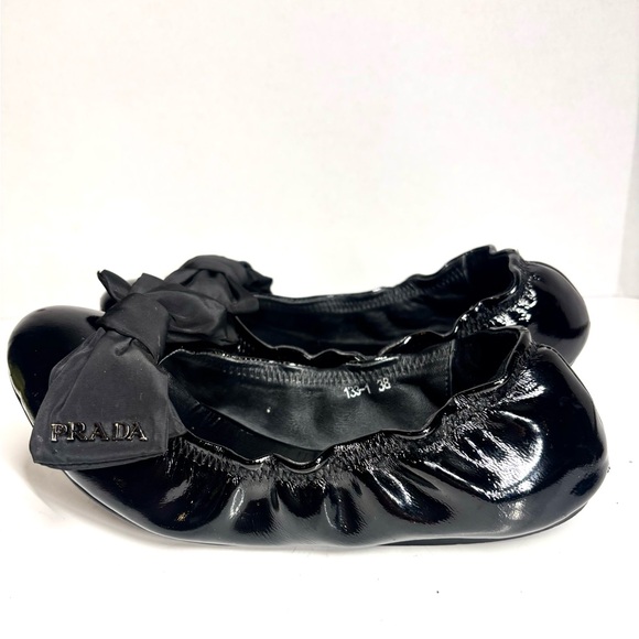 Luxury Designer Prada Patent Leather Ballet Flats with Bow Accent Size 7.5-8 - Picture 5 of 12
